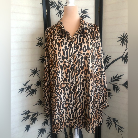 Joanna Long Sleeve Leopard Print Button Front Blouse Women’s Plus Size 3X NWOT - Picture 11 of 12